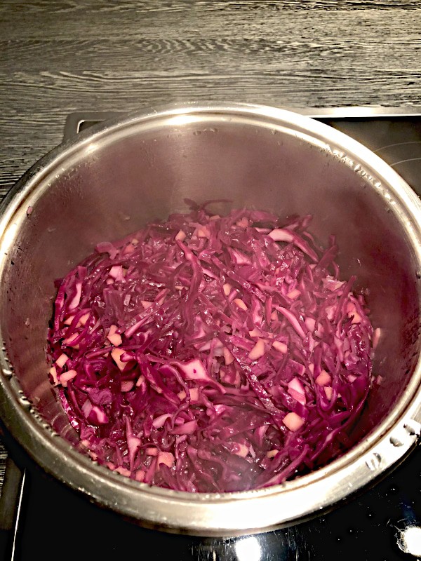 Vegetarisches Weihnachtsmenü: Apfelrotkraut