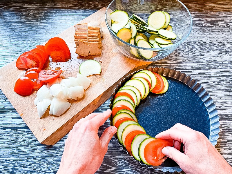 Zucchini Auflauf vegan mit Tomate Zucchini Auflauf vegan mit Tomate